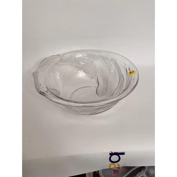 Vintage Crystal Clear Industries CALLA LILY Serving Bowl – Elegant Glass Design - Picture 6 of 6